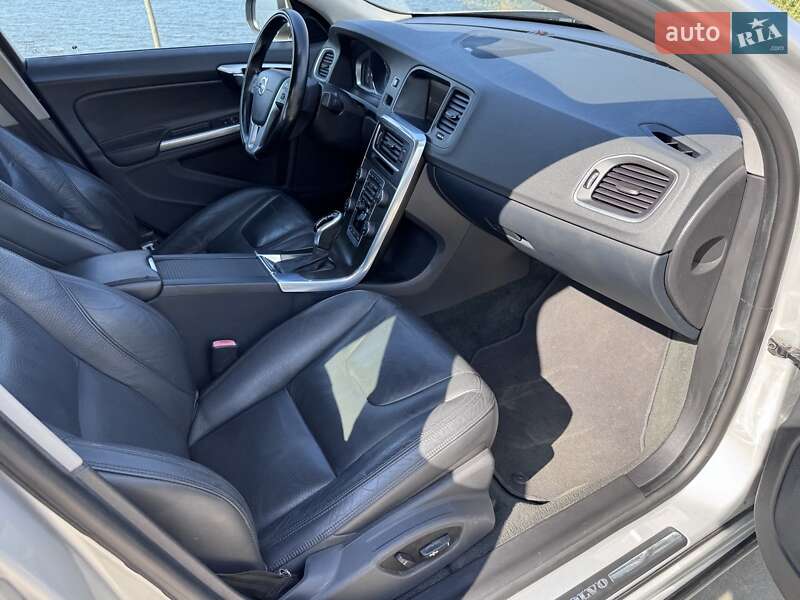 Седан Volvo S60 2013 в Николаеве фото 55 Седан Volvo S60 2013 в Николаеве