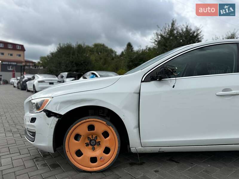 Седан Volvo S60 2015 в Луцьку