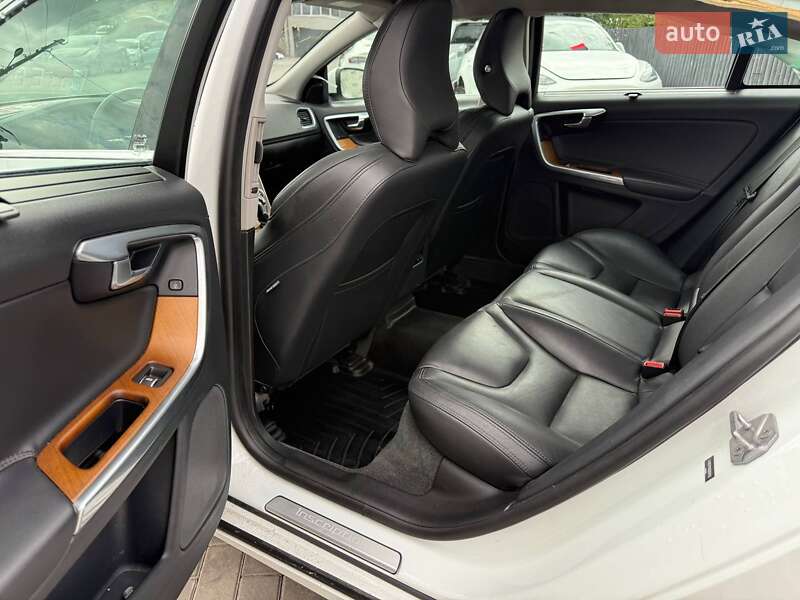 Седан Volvo S60 2015 в Луцьку