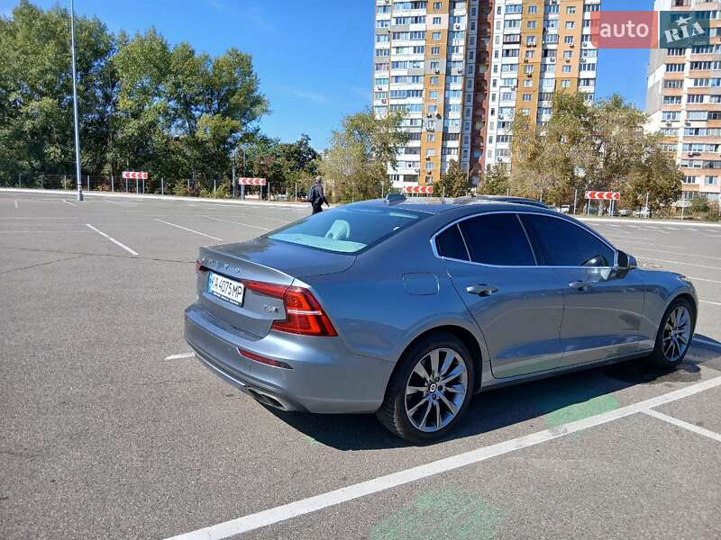 Седан Volvo S60 2018 в Києві