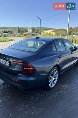 Седан Volvo S60 2018 в 