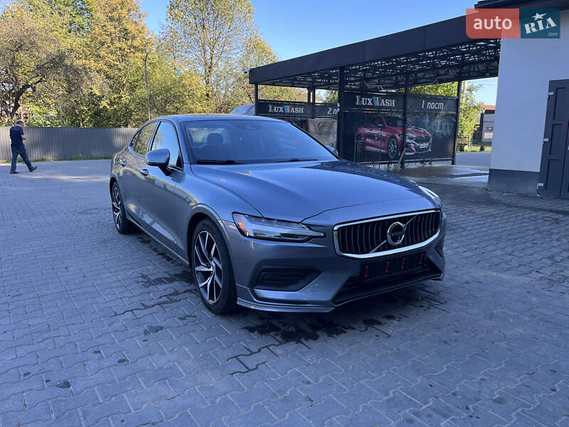 Седан Volvo S60 2019 в Івано-Франківську