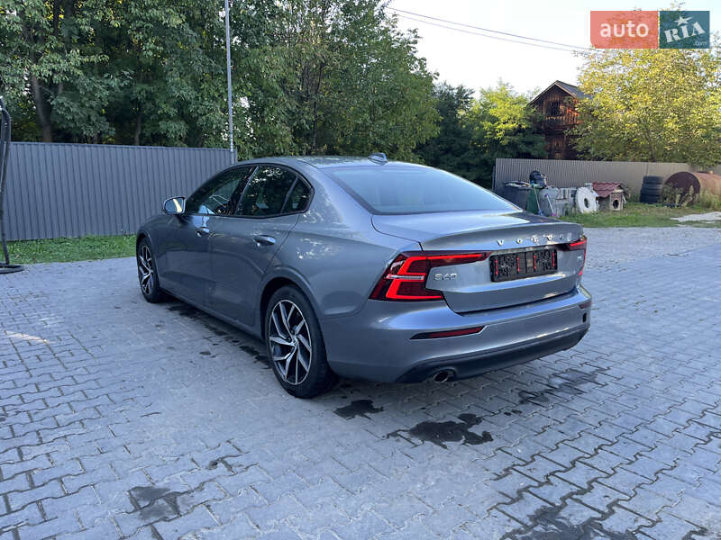 Седан Volvo S60 2019 в Івано-Франківську