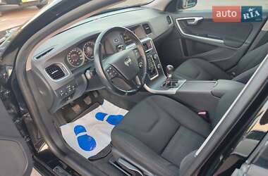 Седан Volvo S60 2012 в 