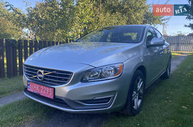 Седан Volvo S60 2013 в 