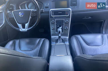 Седан Volvo S60 2013 в 