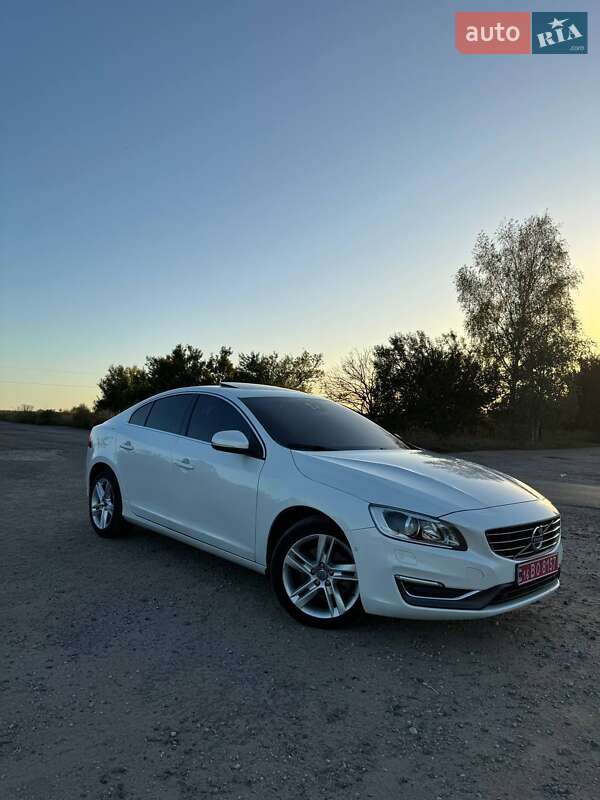 Volvo S60 2015