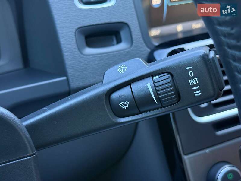 Седан Volvo S60 2013 в Ровно