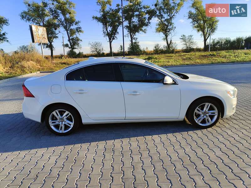 Седан Volvo S60 2013 в Киеве фото 8 Седан Volvo S60 2013 в Киеве