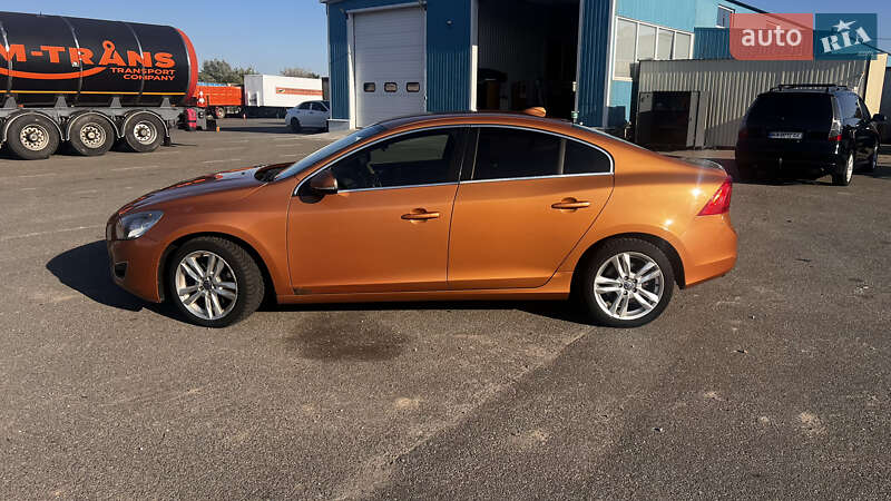Седан Volvo S60 2011 в Киеве