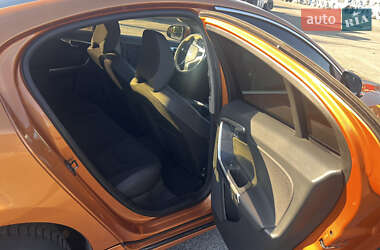 Седан Volvo S60 2011 в 
