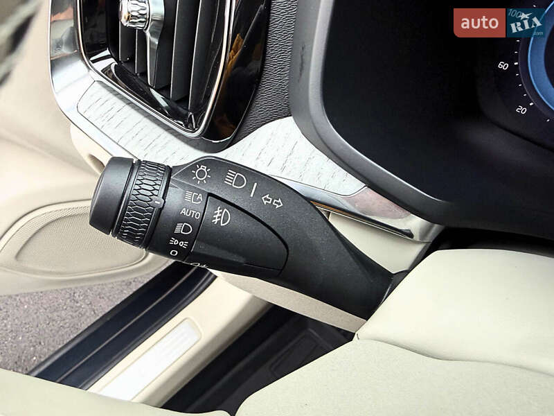 Седан Volvo S60 2024 в Киеве