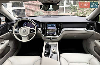 Седан Volvo S60 2024 в 