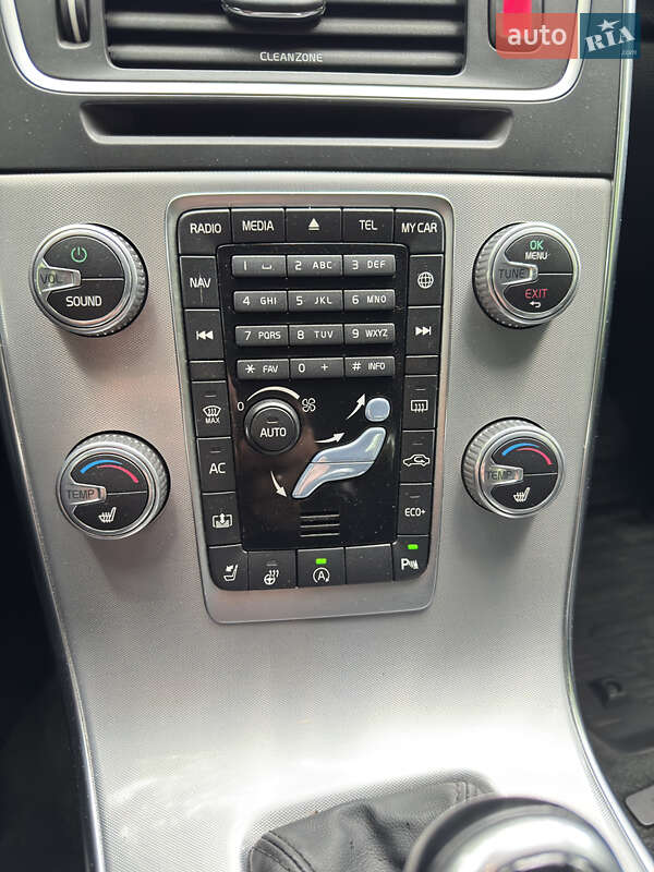 Седан Volvo S60 2017 в Луцке фото 32 Седан Volvo S60 2017 в Луцке