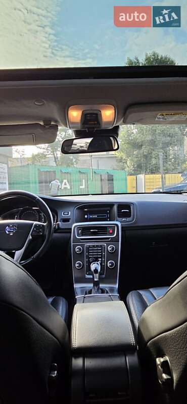 Седан Volvo S60 2013 в Киеве фото 15 Седан Volvo S60 2013 в Киеве