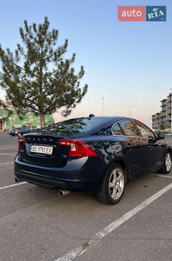 Седан Volvo S60 2012 в 