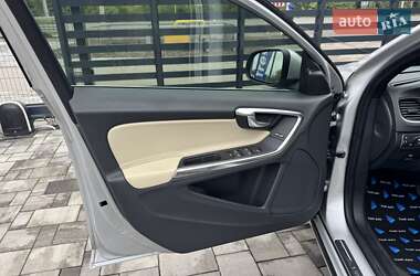 Седан Volvo S60 2014 в 