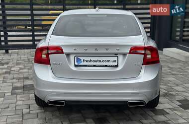 Седан Volvo S60 2014 в 