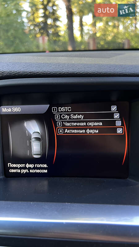 Седан Volvo S60 2012 в Кривому Розі