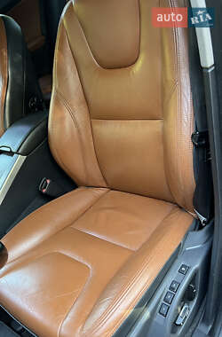 Седан Volvo S60 2012 в 