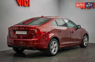 Седан Volvo S60 2014 в 