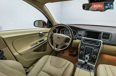 Седан Volvo S60 2014 в 
