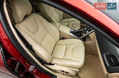 Седан Volvo S60 2014 в 