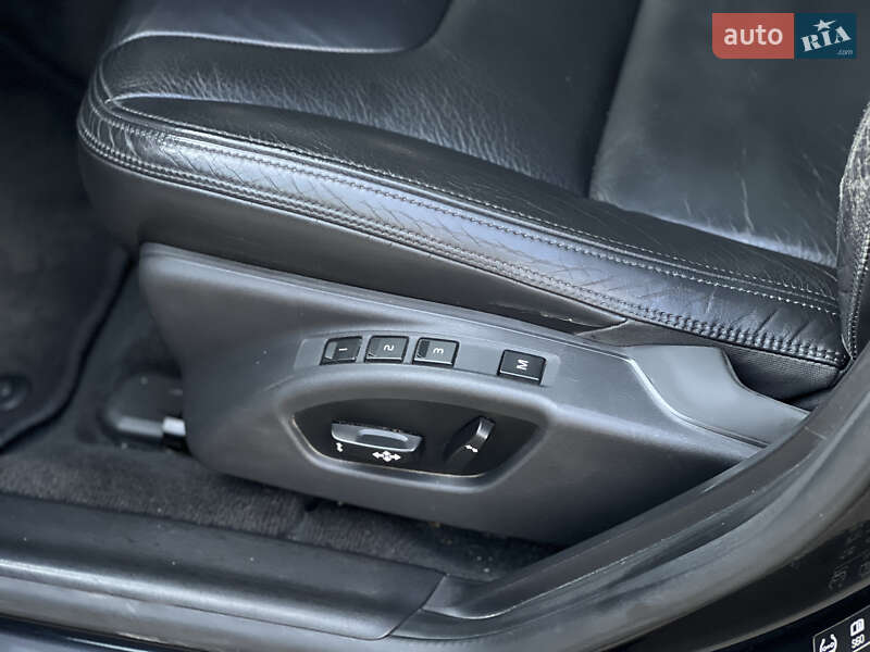 Седан Volvo S60 2011 в Ужгороде