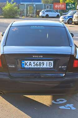 Седан Volvo S60 2000 в 