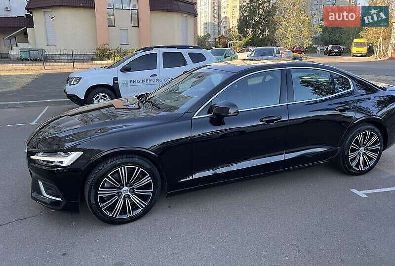 Седан Volvo S60 2019 в Києві