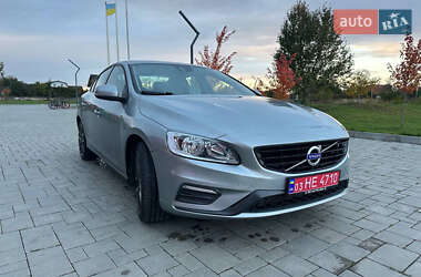 Седан Volvo S60 2017 в 