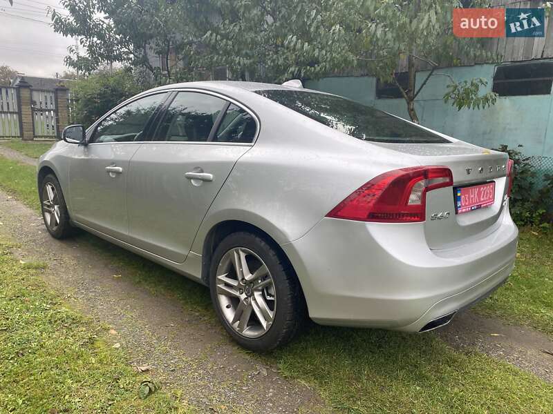 Седан Volvo S60 2013 в Луцке