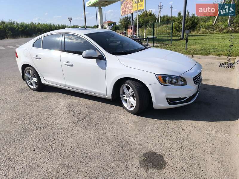 Седан Volvo S60 2014 в 