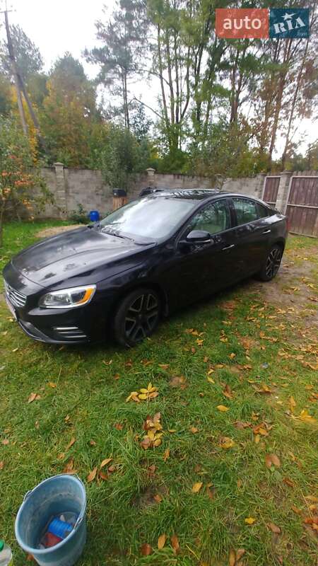 Седан Volvo S60 2016 в Луцке