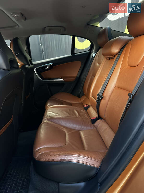 Седан Volvo S60 2013 в Львові фото 14 Седан Volvo S60 2013 в Львові