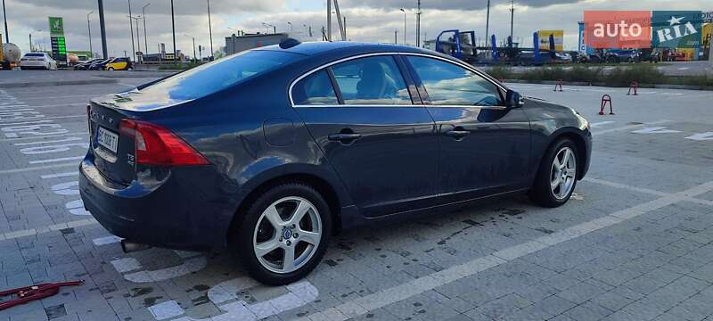 Седан Volvo S60 2012 в Львове фото 7 Седан Volvo S60 2012 в Львове