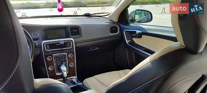 Седан Volvo S60 2012 в Львове фото 18 Седан Volvo S60 2012 в Львове