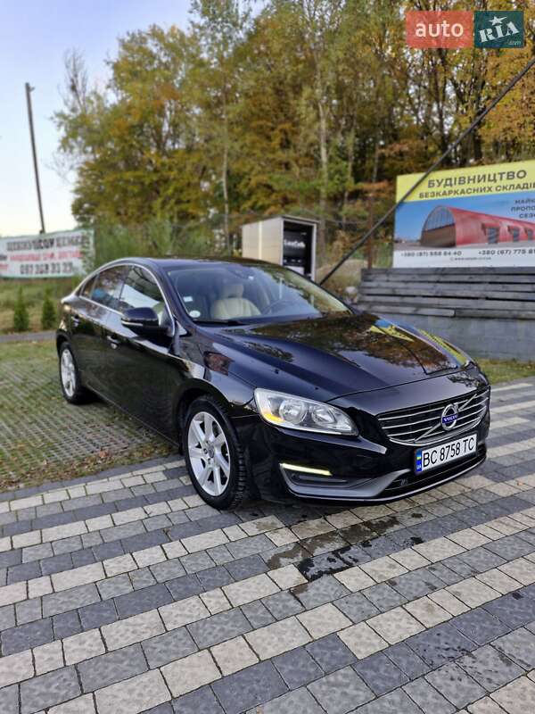 Седан Volvo S60 2013 в Львове