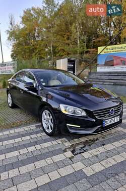 Седан Volvo S60 2013 в 