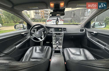 Седан Volvo S60 2013 в 