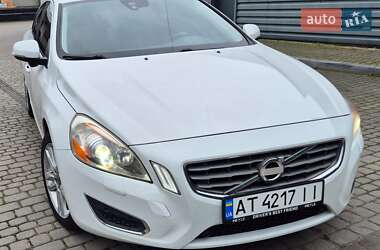 Седан Volvo S60 2012 в Ивано-Франковске