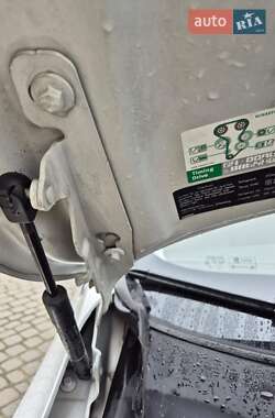 Седан Volvo S60 2012 в 