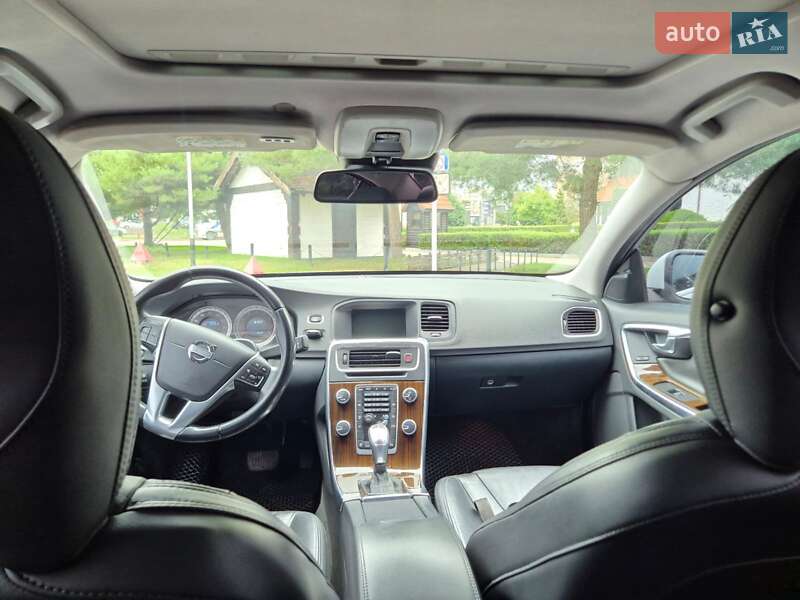 Седан Volvo S60 2012 в Івано-Франківську