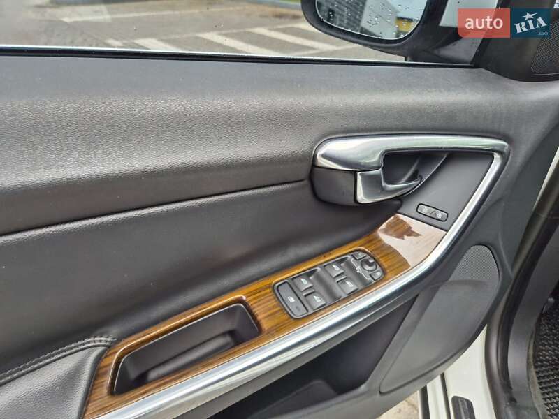Седан Volvo S60 2012 в Івано-Франківську