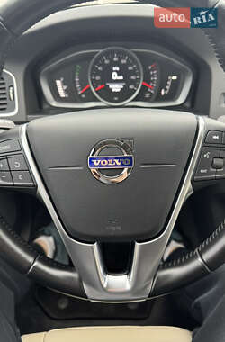 Седан Volvo S60 2016 в 