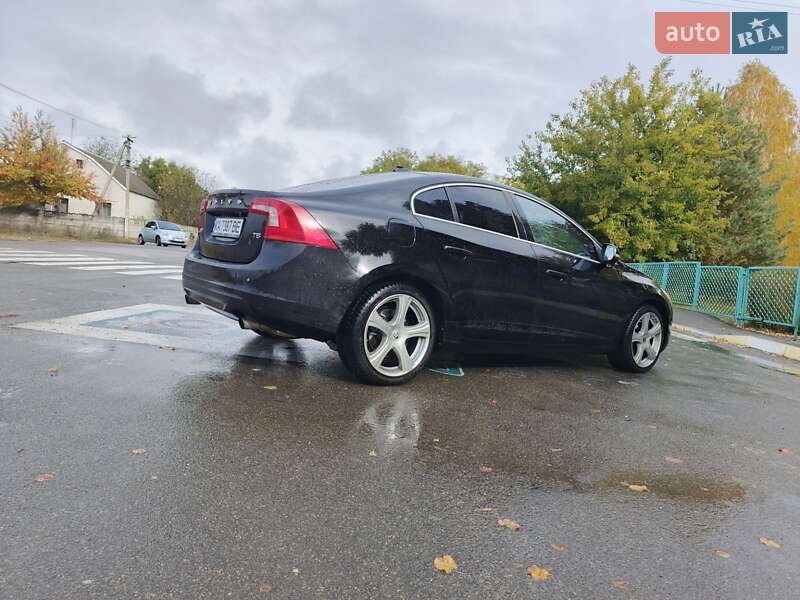 Седан Volvo S60 2011 в Києві