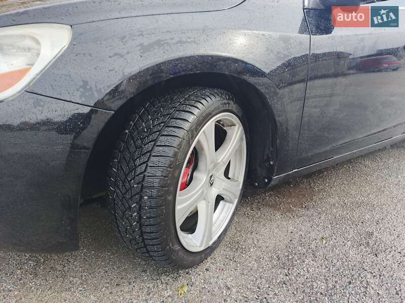 Седан Volvo S60 2011 в Києві