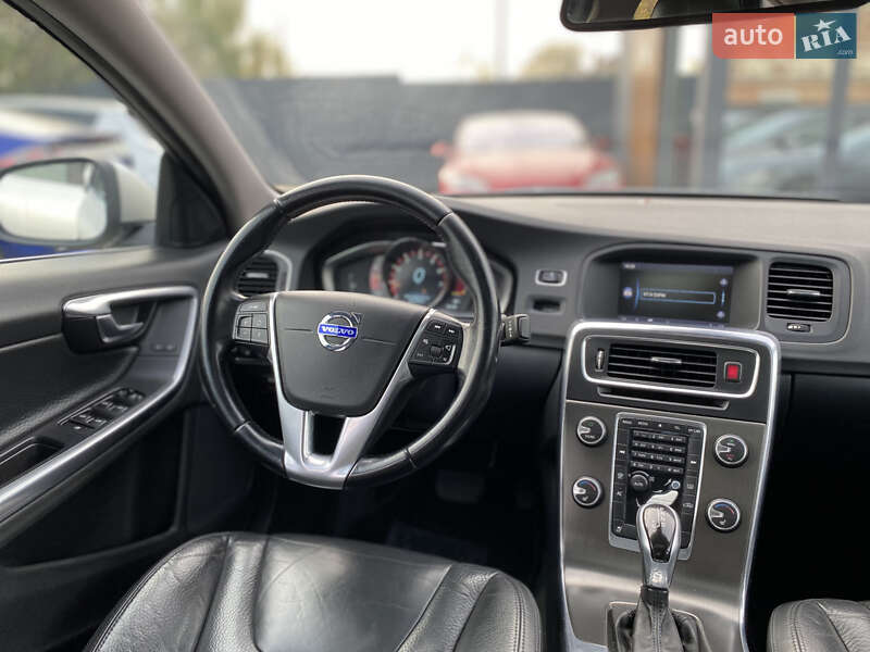 Седан Volvo S60 2013 в Луцке фото 47 Седан Volvo S60 2013 в Луцке