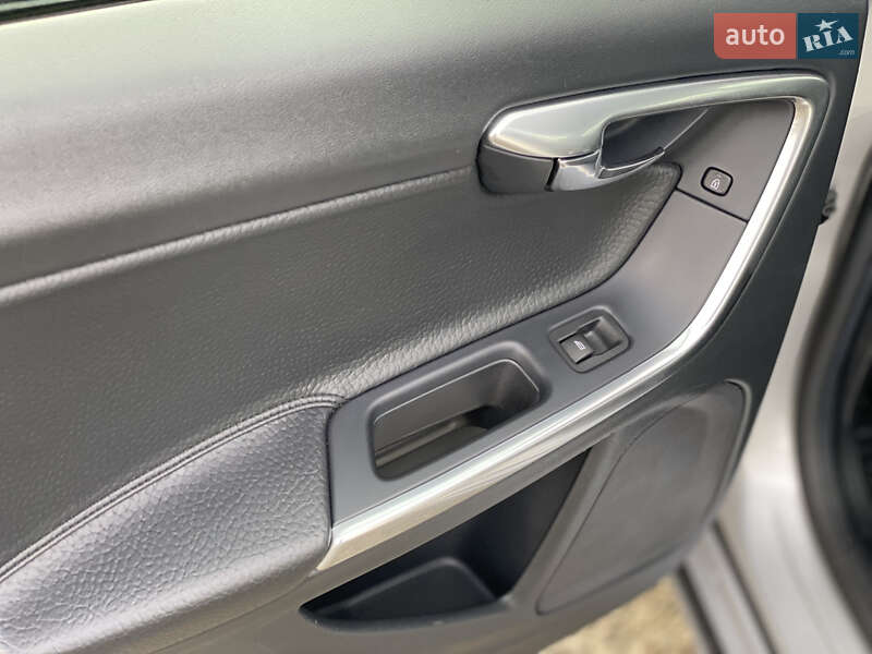 Седан Volvo S60 2013 в Луцке фото 52 Седан Volvo S60 2013 в Луцке