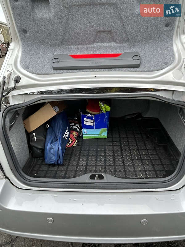 Седан Volvo S60 2006 в Киеве фото 23 Седан Volvo S60 2006 в Киеве